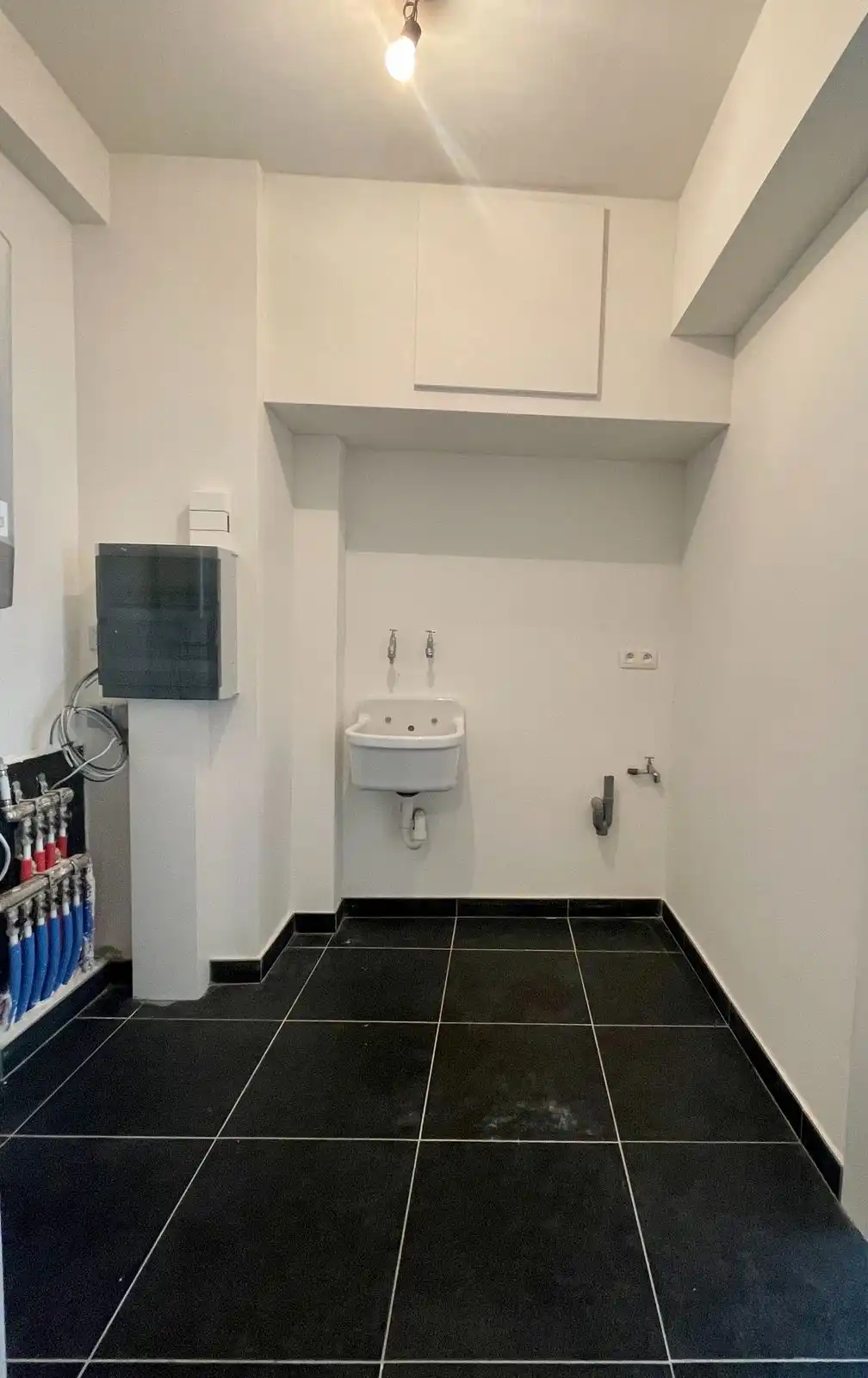 Recent handelspand op topligging, pal aan de Jachthaven foto 6