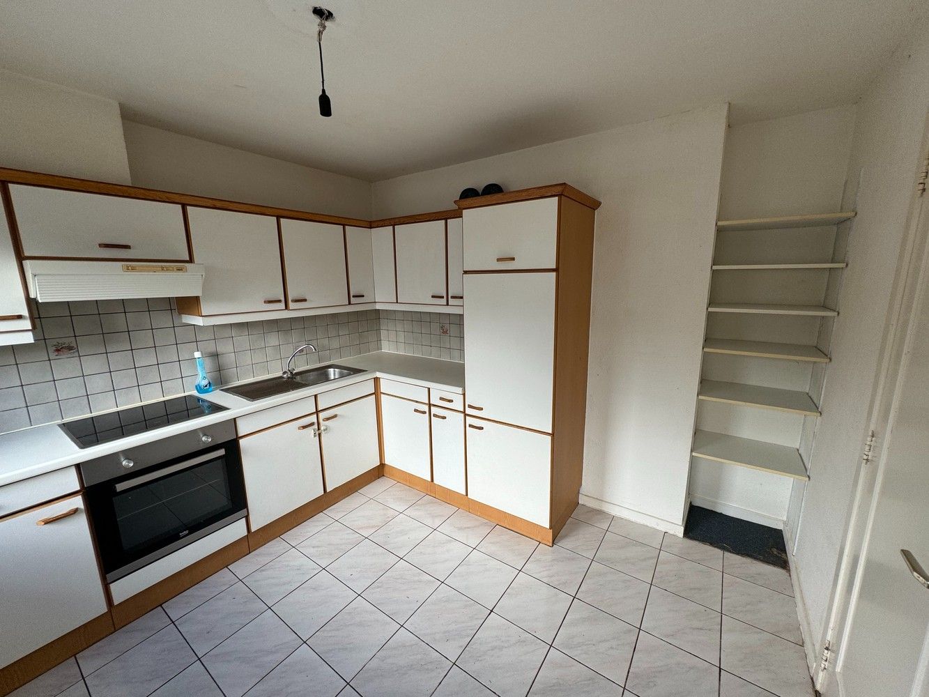 Duplexappartement te koop in hartje Lanaken – een unieke kans! foto 6