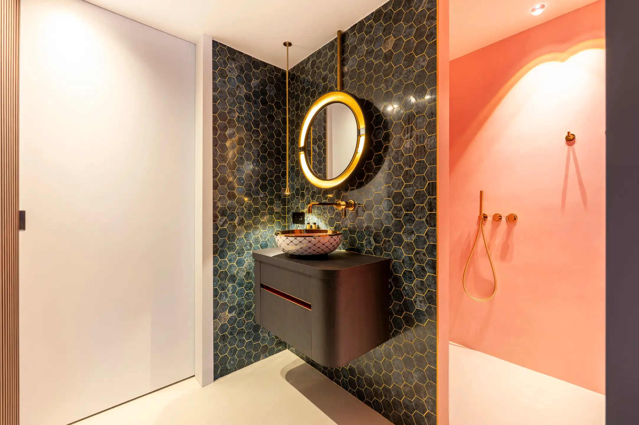 ANTWERPEN - Unieke loft met panoramisch zicht foto 7