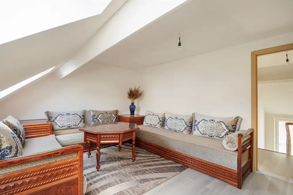 Gerenoveerde woning met 4 slaapkamers aan Krugerpark foto 21