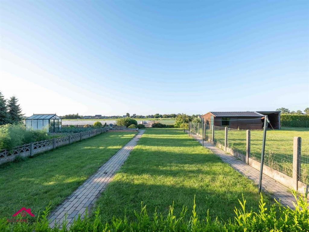 Goed onderhouden, half-vrijstaande gezinswoning foto 11