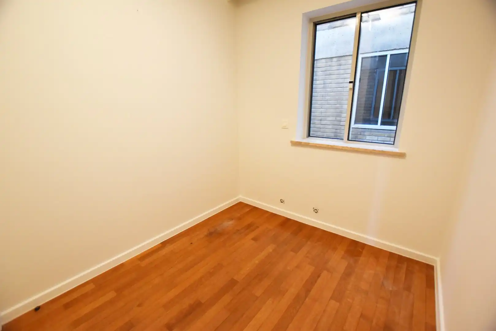 Ongemeubeld appartement, in de gerenommeerde residentie “Globe”, prachtig gelegen op de Zeedijk in het Zoute foto 9