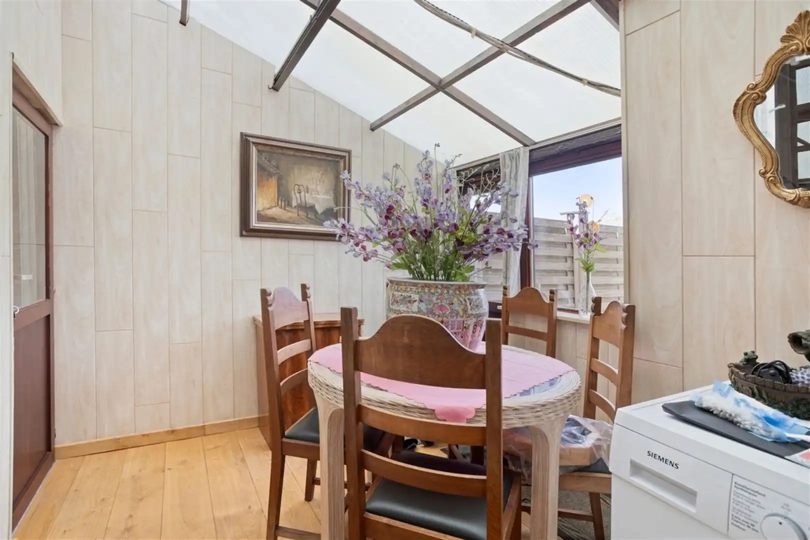 te renoveren woning met tuin foto 24