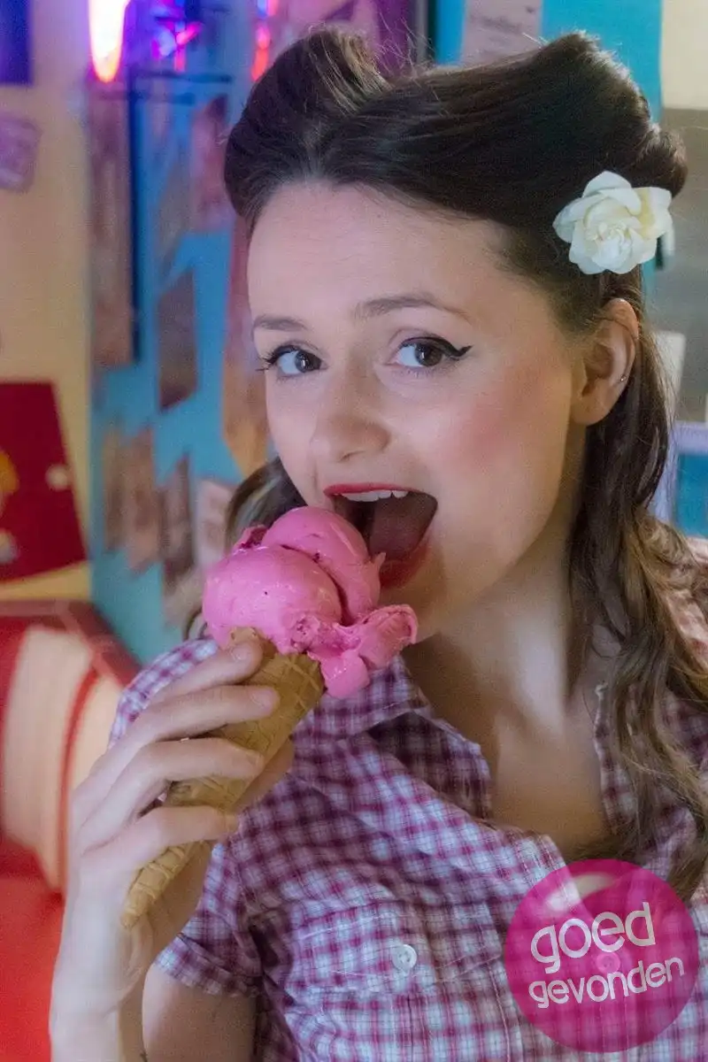 Handelsfonds - ijs en broodjesbar - parking - terras foto 15