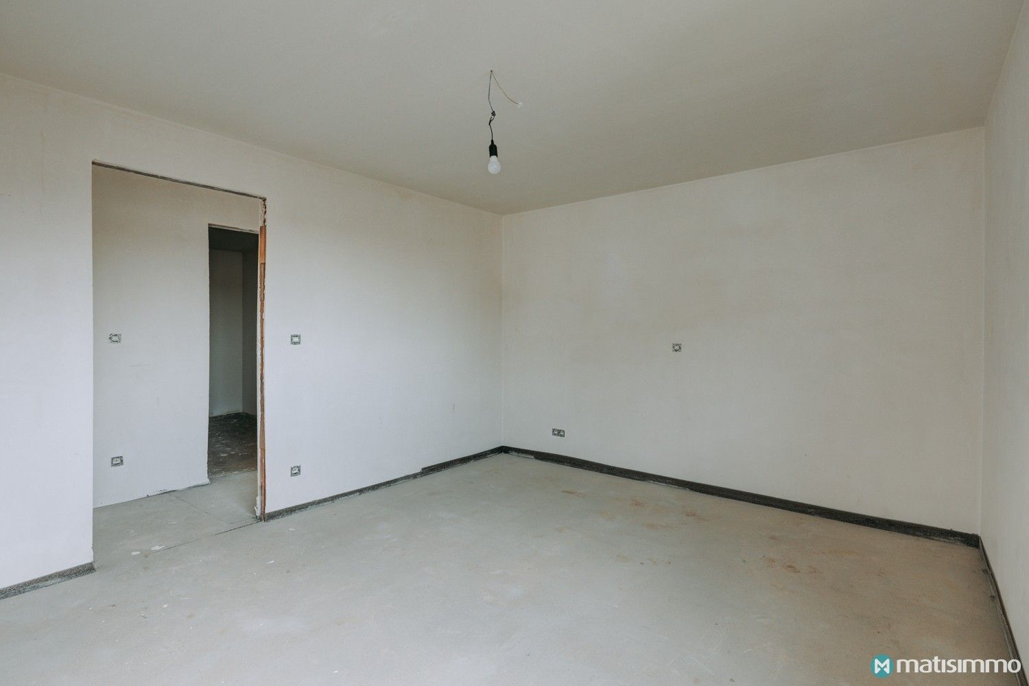 MODERNE NIEUWBOUWWONING MET 3 SLAAPKAMERS, INPANDIGE GARAGE EN VOLLEDIG ONDERKELDERD VLAKBIJ HET CENTRUM VAN BILZEN foto 24