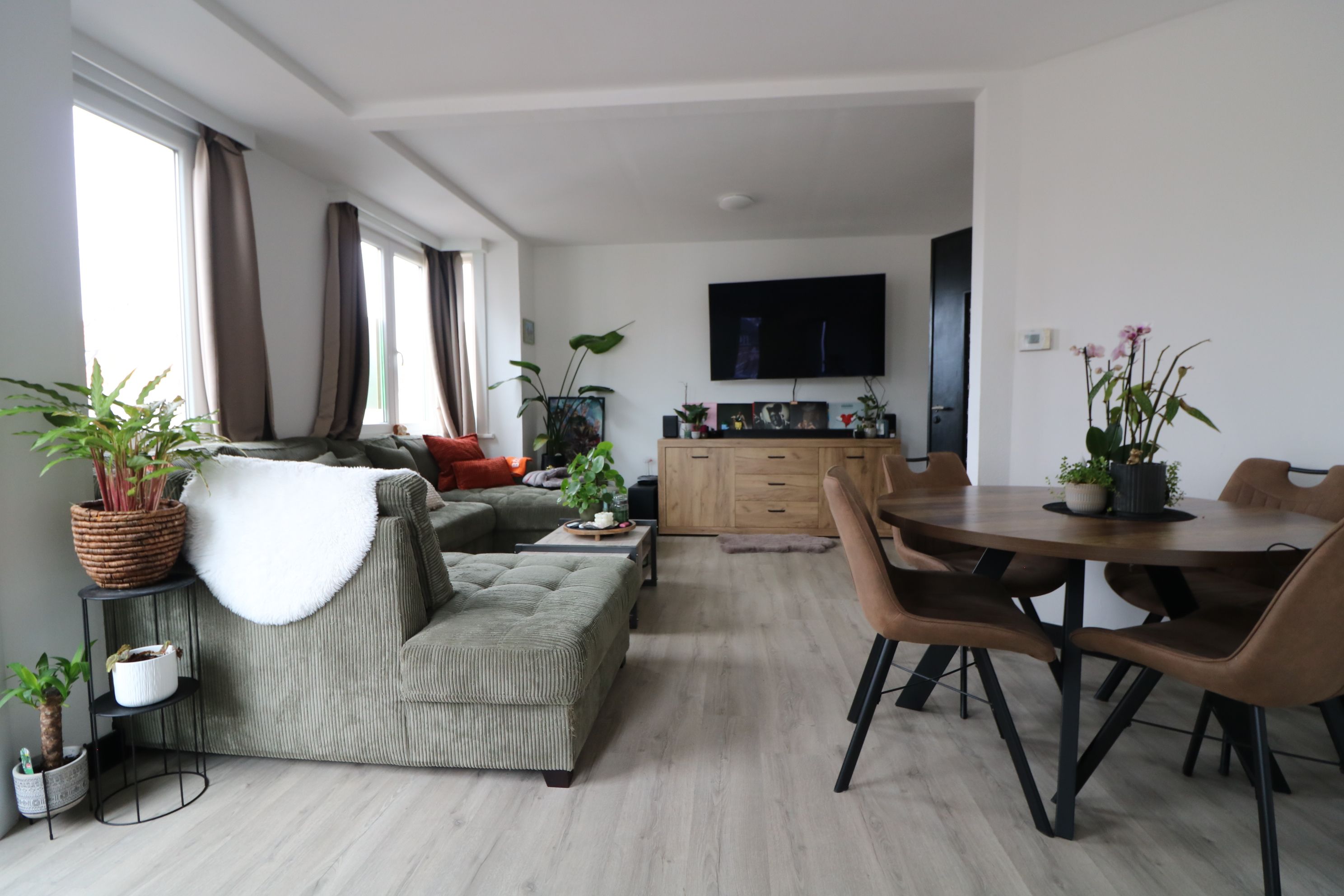 Gerenoveerd 2-slaapkamerappartement foto 2