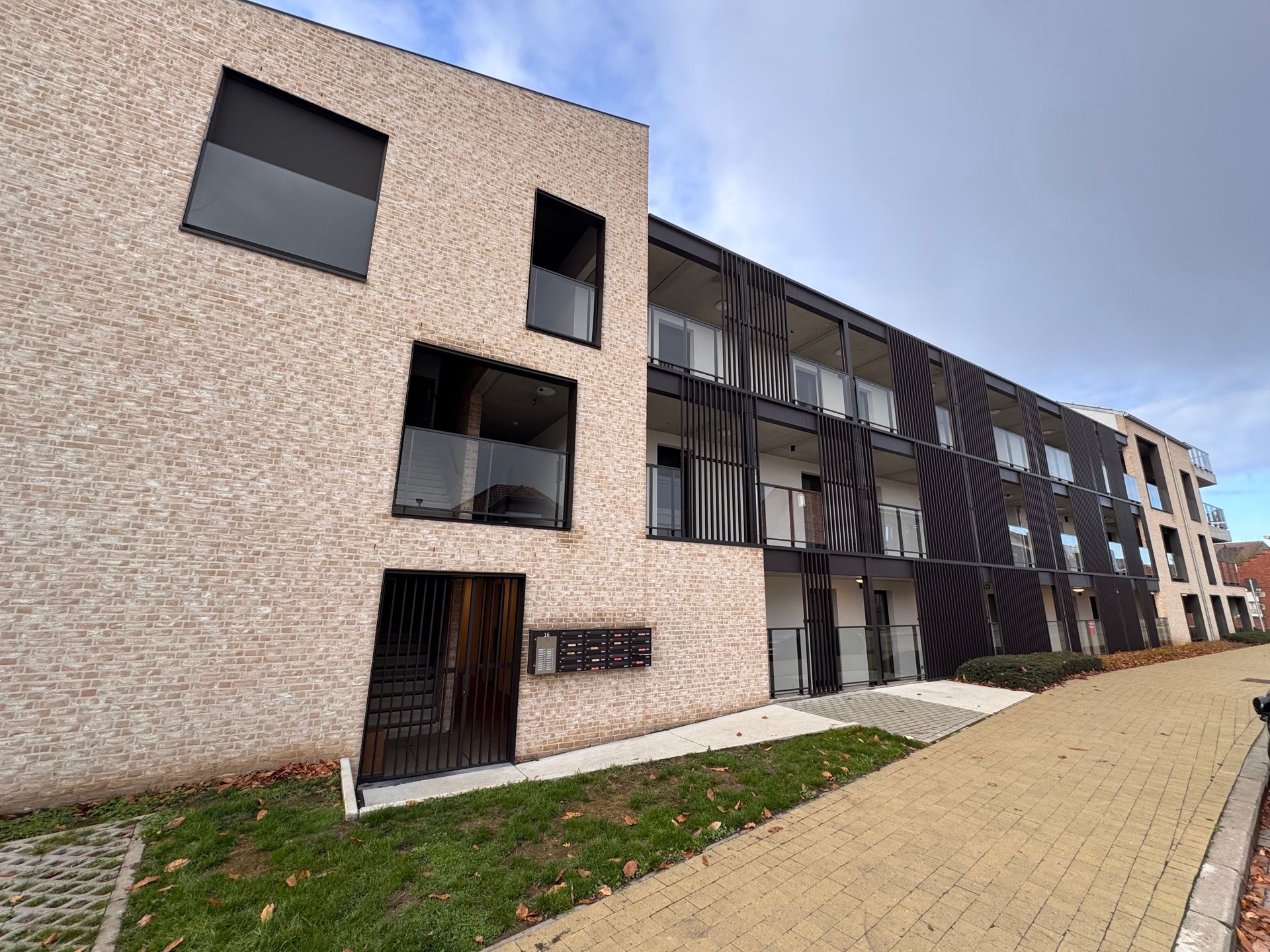 Energiezuinig gelijkvloers appartement met terras foto 17