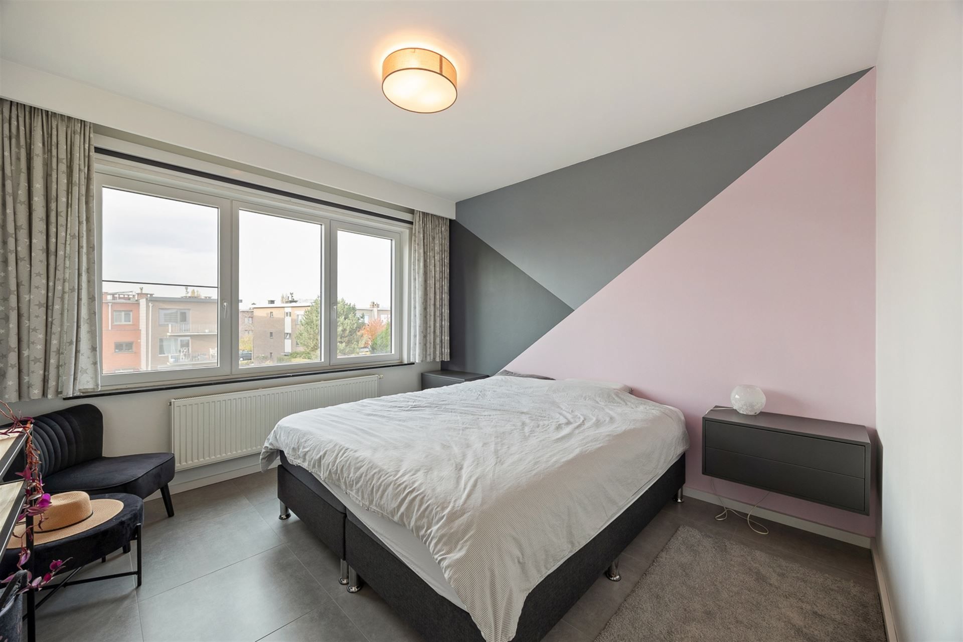 Instapklaar Appartement met 2 Slaapkamers, Terras en Garage foto 10