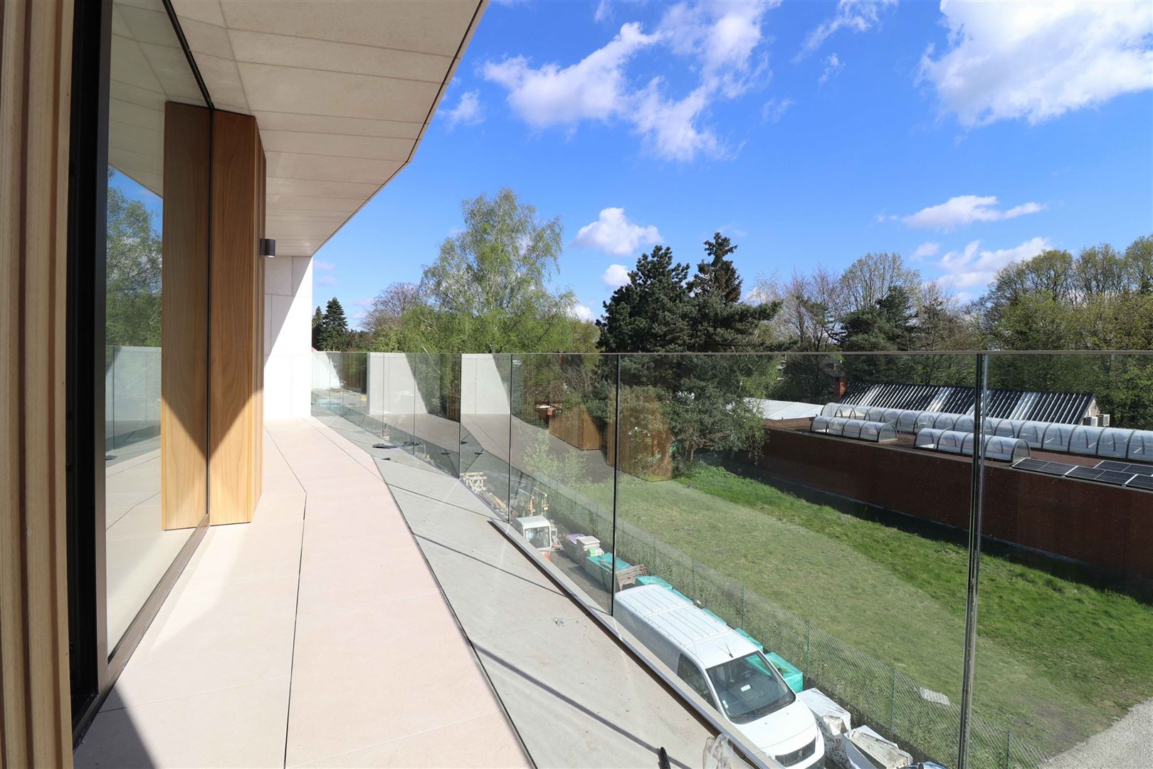 Luxe nieuwbouwappartement met terrassen foto 22