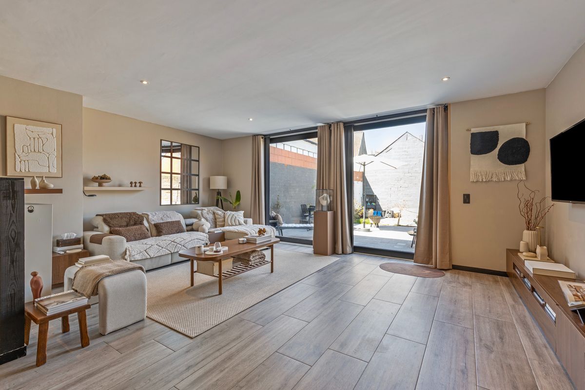 AANTREKKELIJKE woning in het hartje van Dudzele met 3 slaapkamers en tuintje foto 8