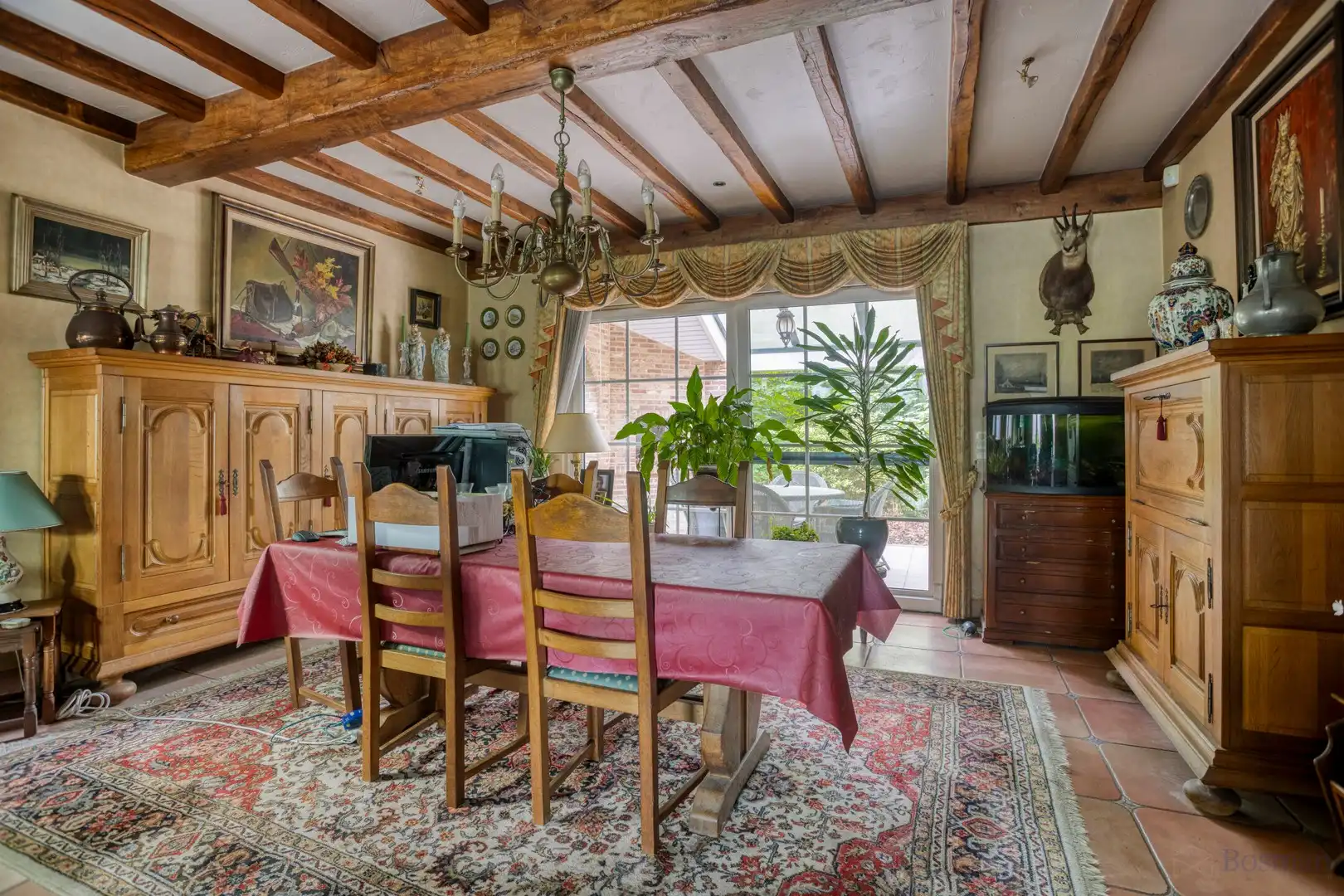 Ruime gezinswoning op perceel van 14a 16ca te koop in Tessenderlo foto 4