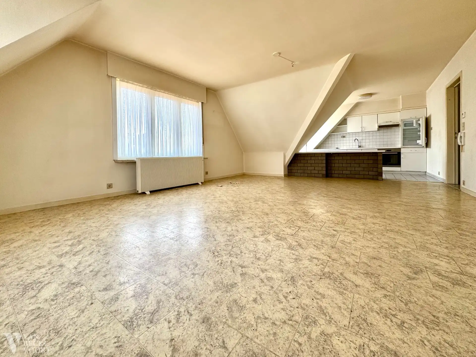 Halfopen woning opgedeeld in 2 units foto 18