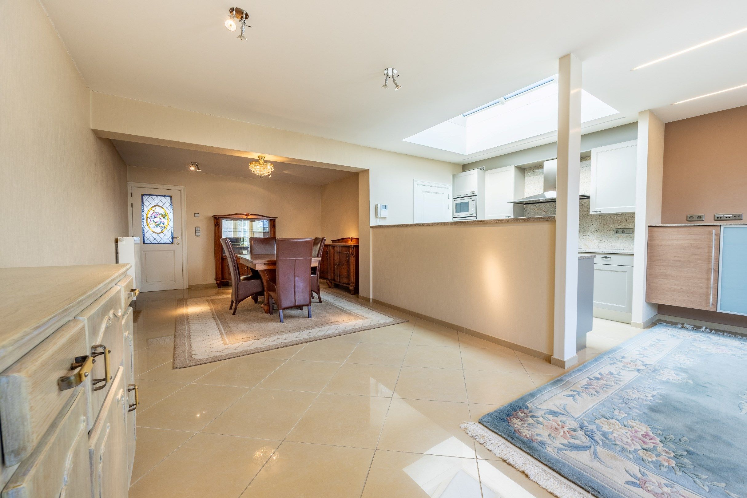 VEELZIJDIGE EIGENDOM MET MOGELIJKHEDEN foto 4