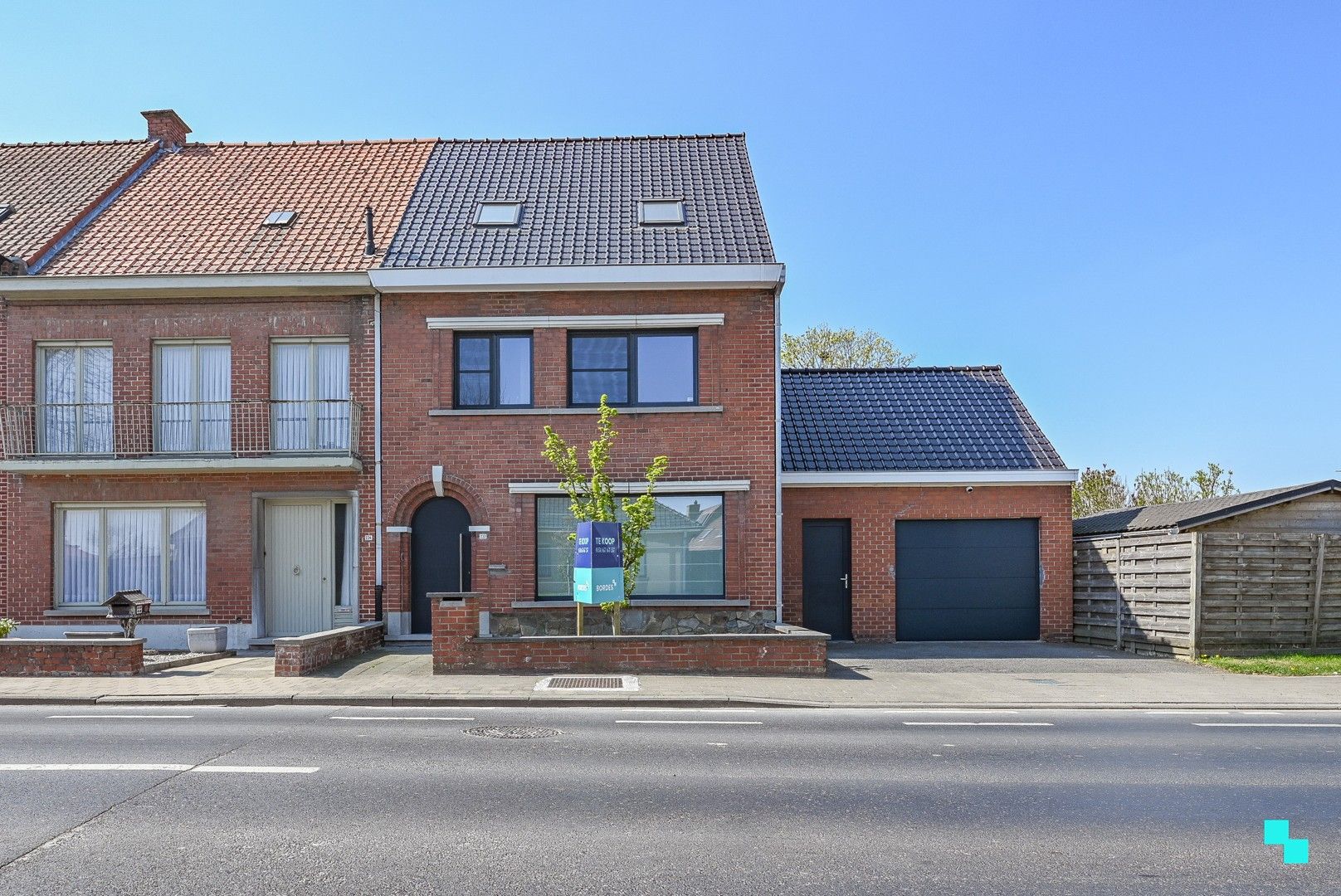 Eéngezinswoning met garage en achteruitweg te Izegem foto 32