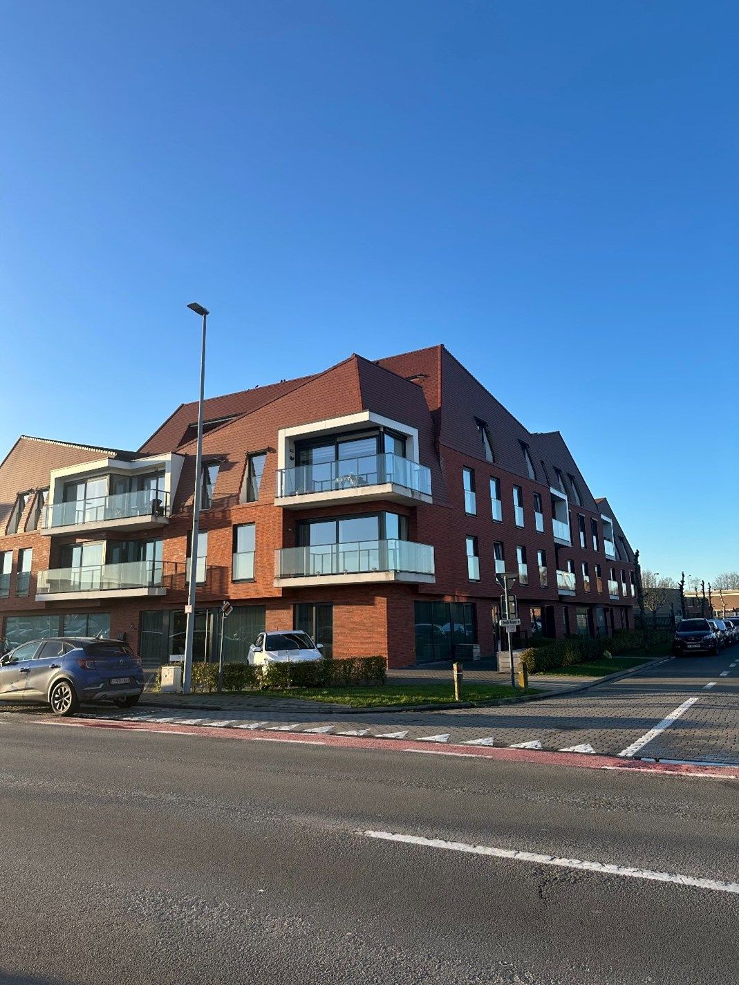 Uitstekend gelegen tuinappartement  foto {{pictureIndex}}