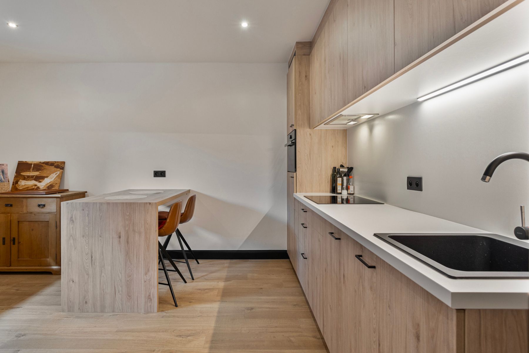 Appartement te koop in Houtvenne! foto 17