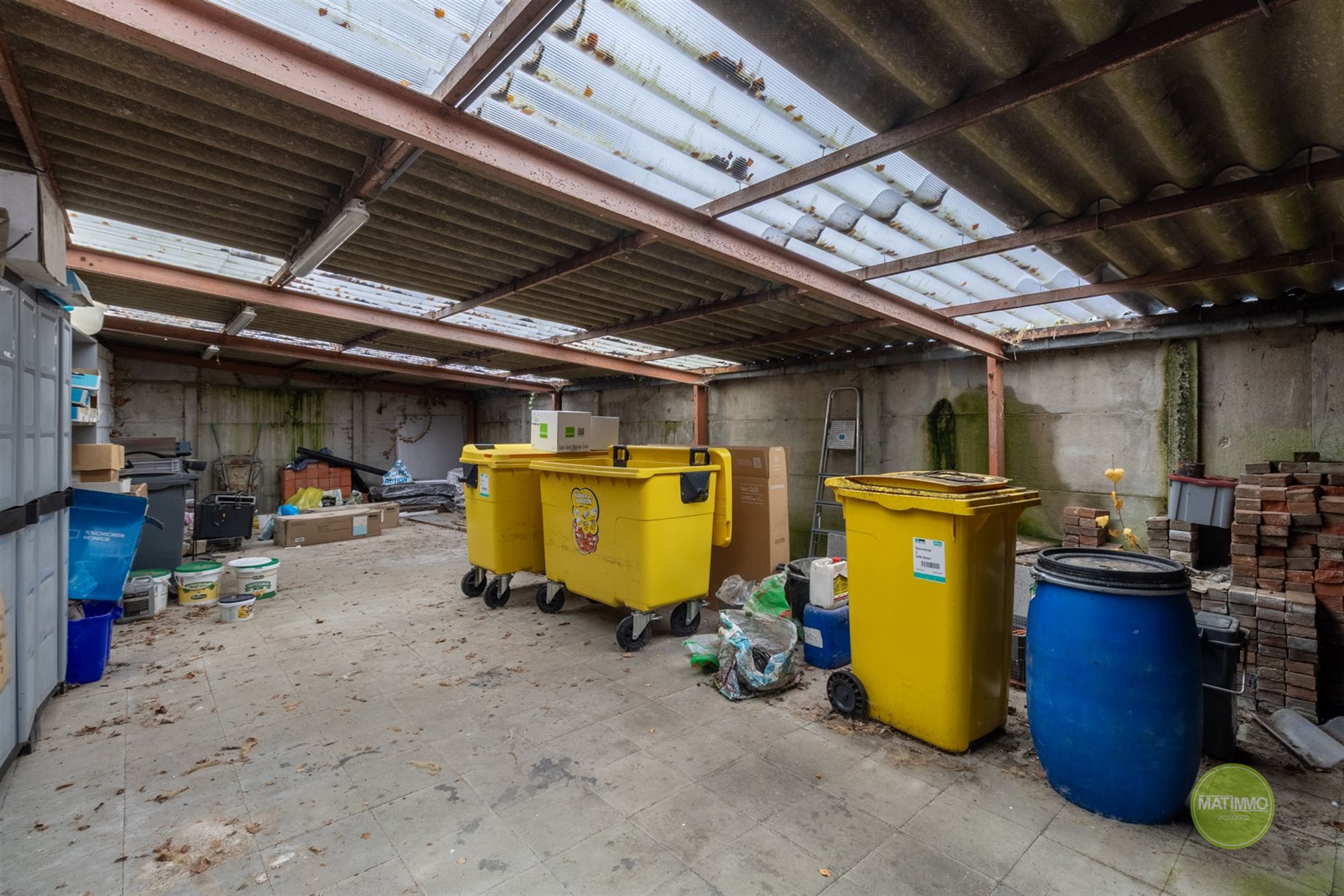 Commercieel handelspand met duplex appartement in Balen foto 32