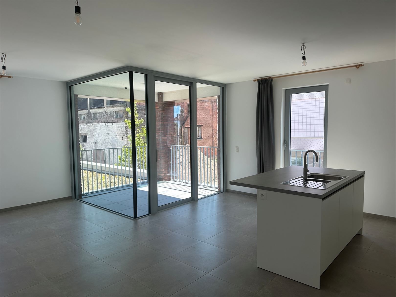 ()=>{if(producerUpdateValueVersion(node),producerAccessed(node),node.value===ERRORED)throw node.error;return node.value} Johanna van der Gheynststraat 5/201 - 9700 OUDENAARDE
