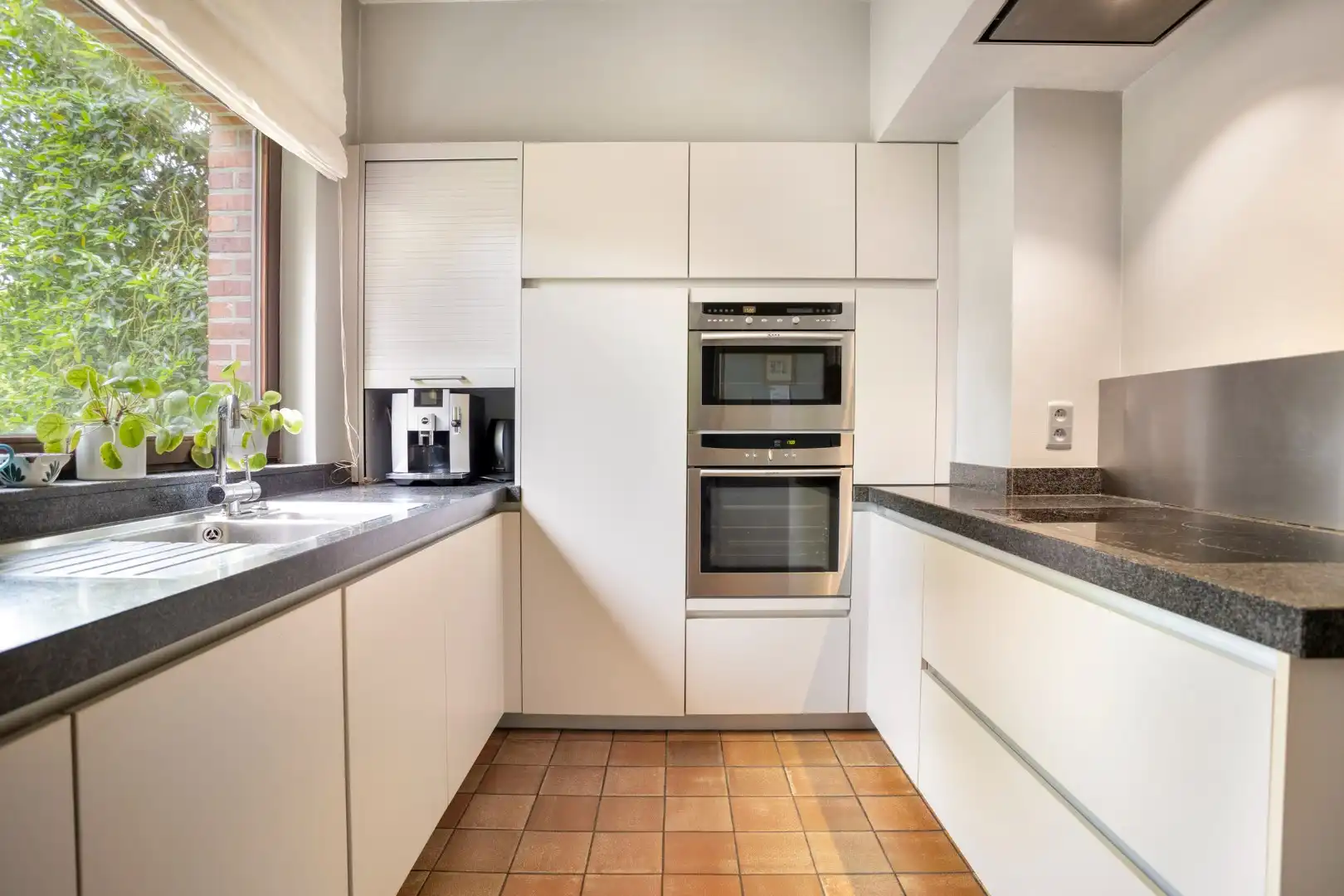 Instapklare villa met prachtige tuin op wandelafstand van het stadscentrum van Tongeren foto 10