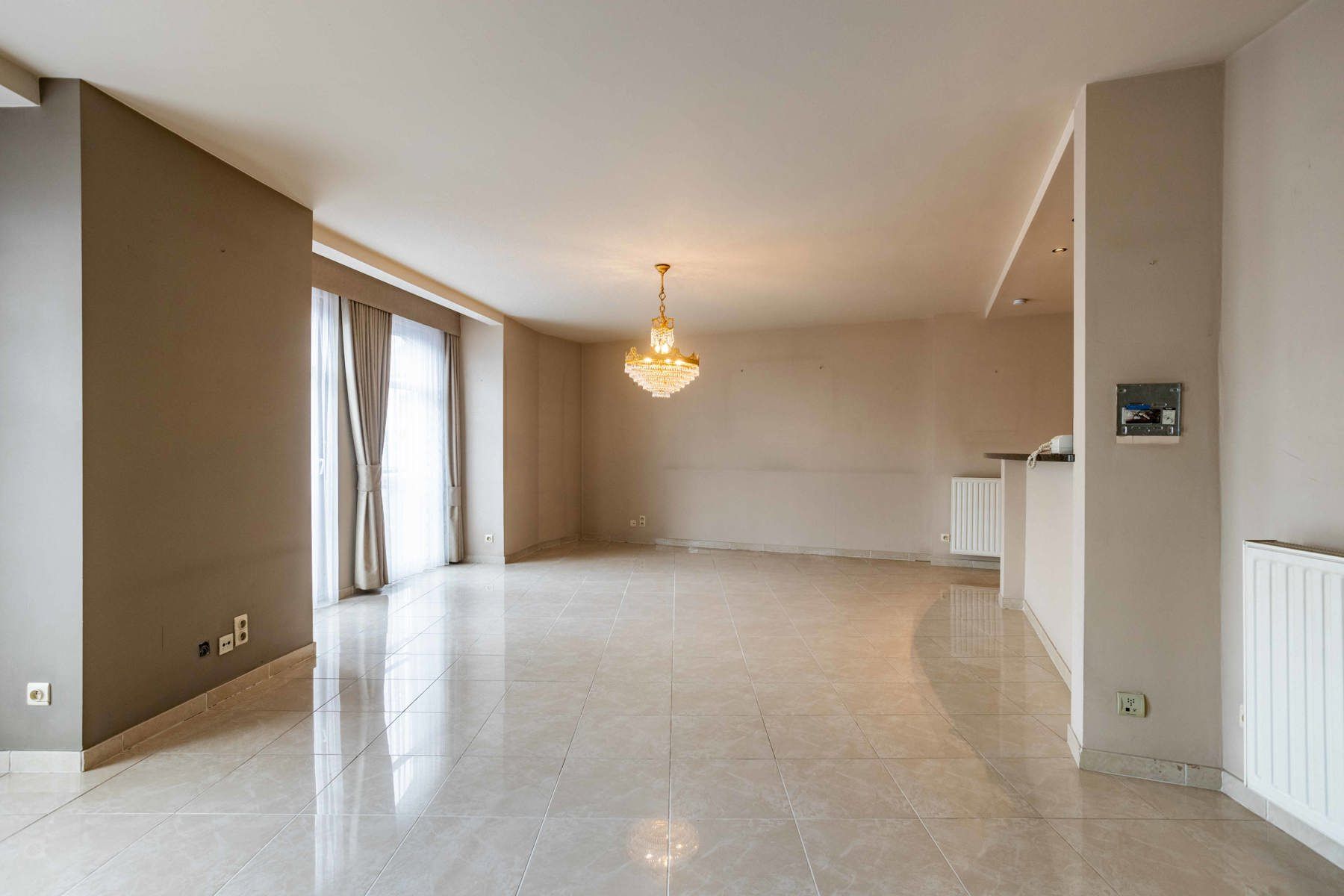 Zeer ruim appartement (124 m²) in centrum Aalst foto 3