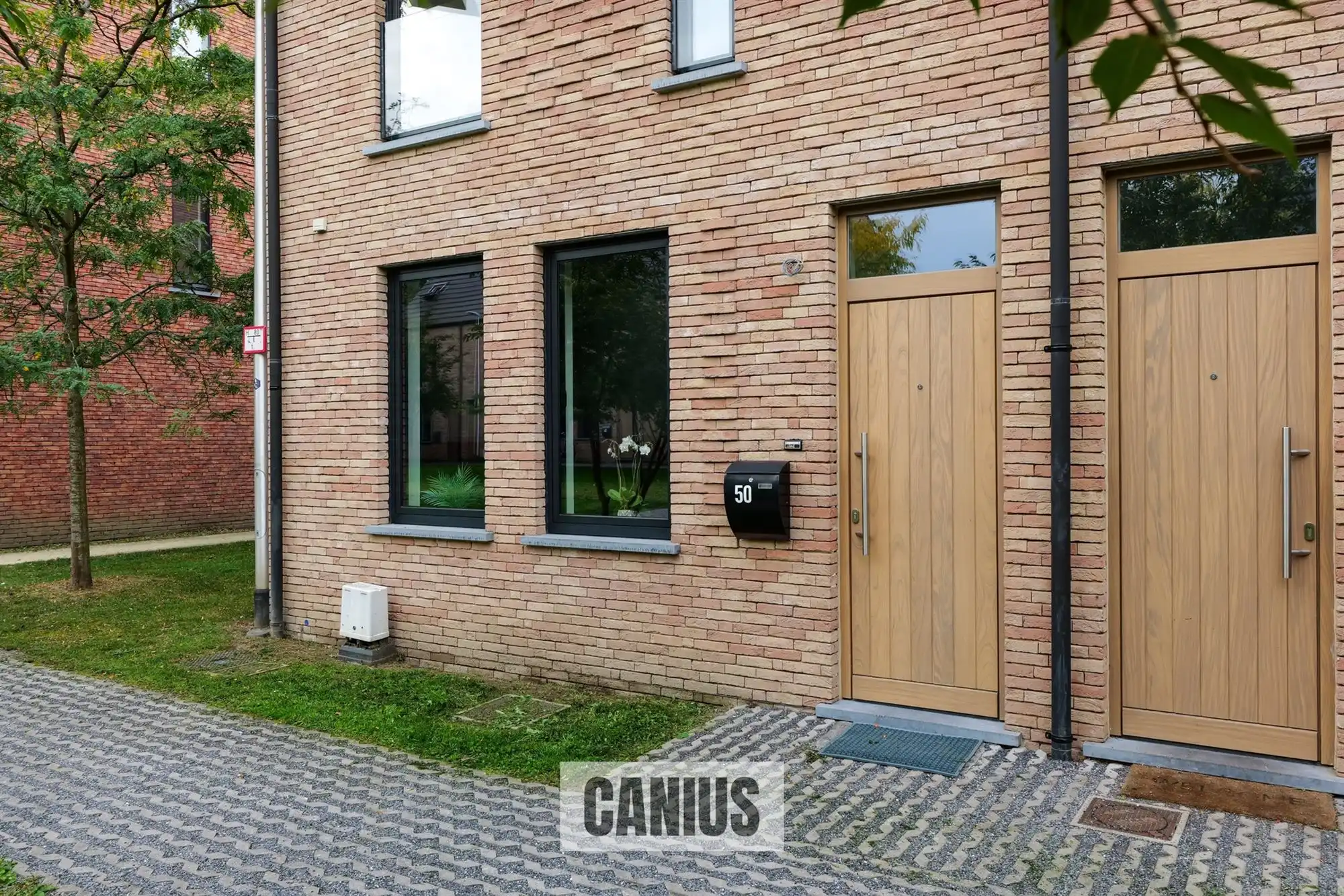 RUSTIG GELEGEN WONING MET 4 SLKS NABIJ HET STADSCENRUM foto 18