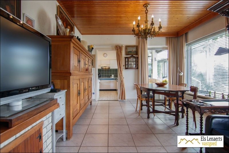 Charmante gelijkvloerse woning op ruim perceel foto 8