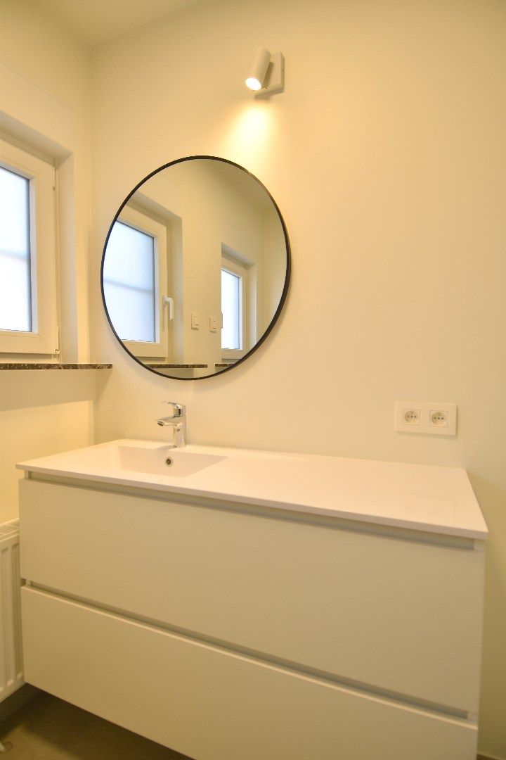 Volledig gerenoveerde woning met tuin en 3 slaapkamers foto 10