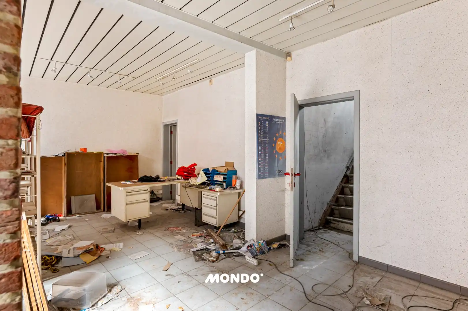 Gebouw met karaktervolle gevel in hartje Willebroek foto 6