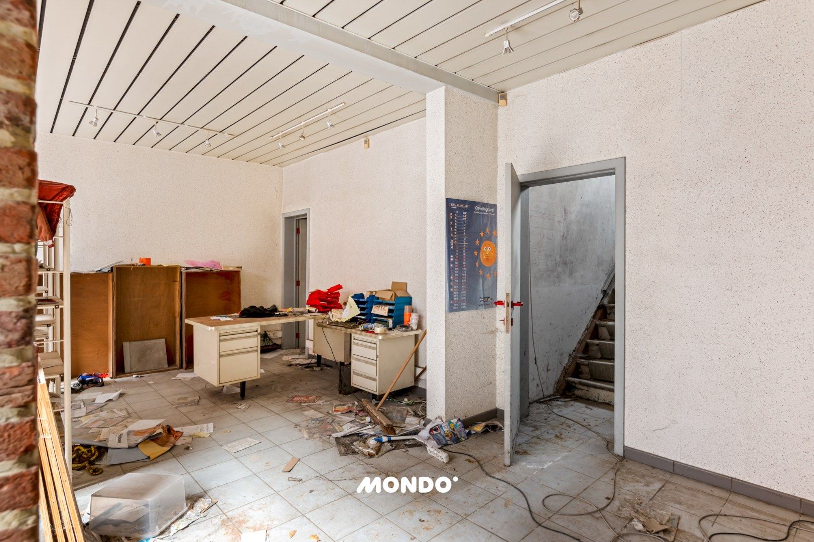 Gebouw met karaktervolle gevel in hartje Willebroek foto 6