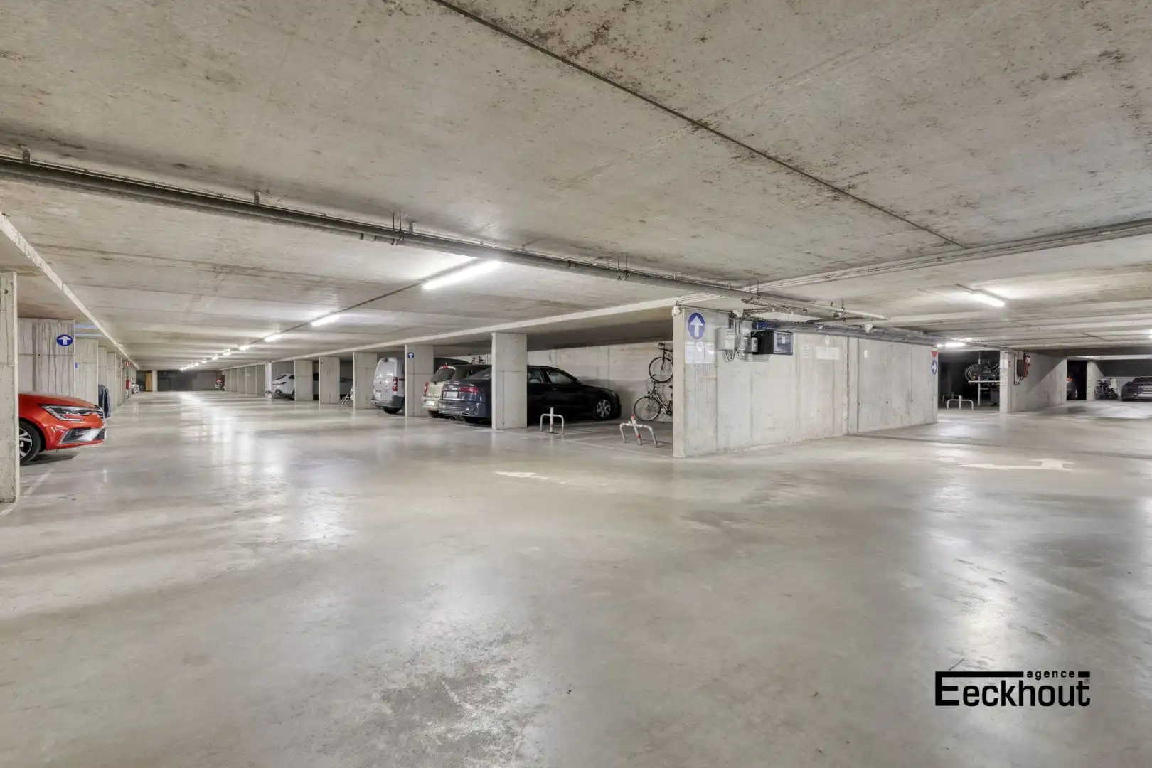 Charmant appartement met autostaanplaats in residentieel domein 'Blutsyde'. foto 11