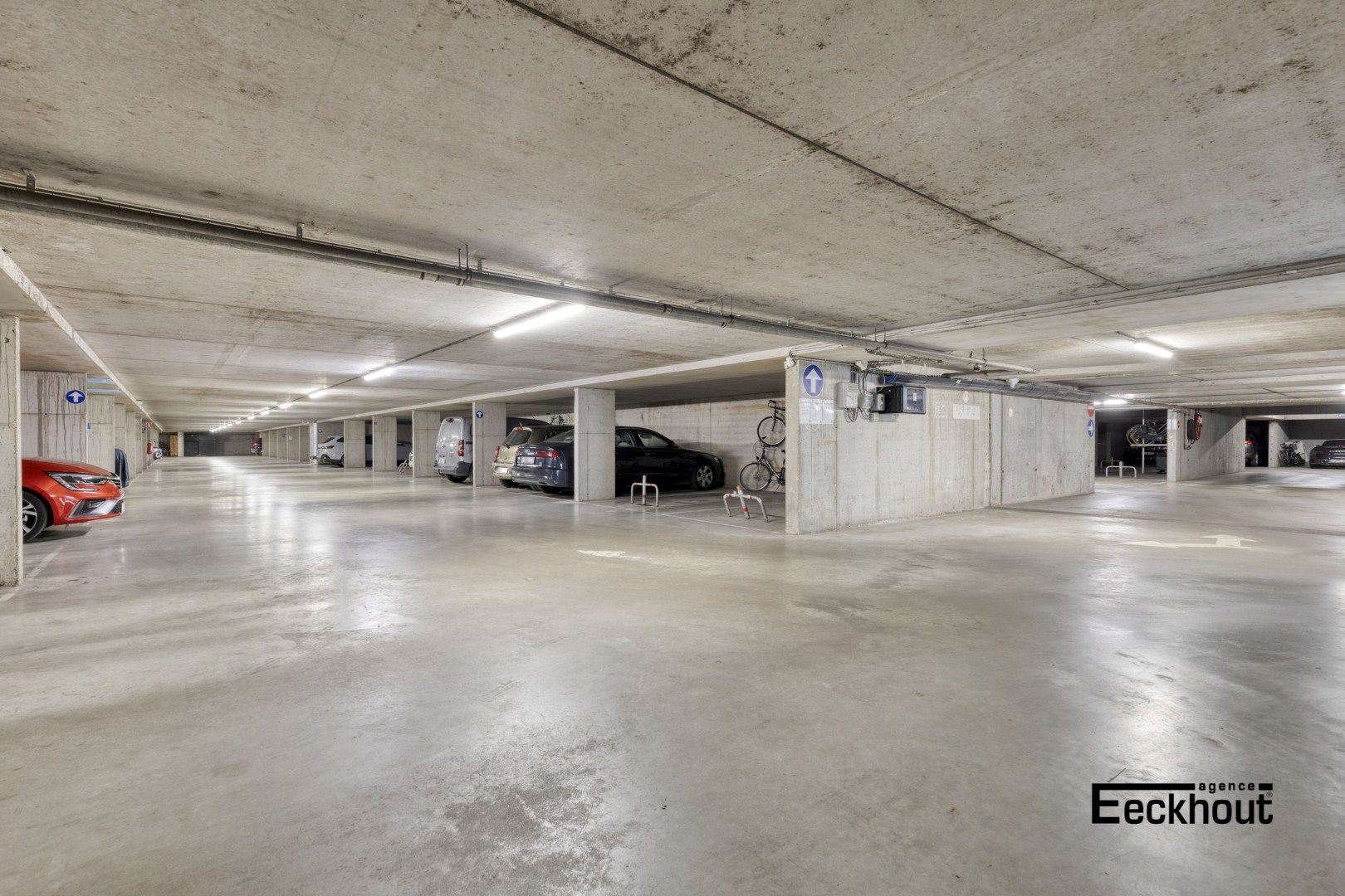 Charmant appartement met autostaanplaats in residentieel domein 'Blutsyde'. foto 11