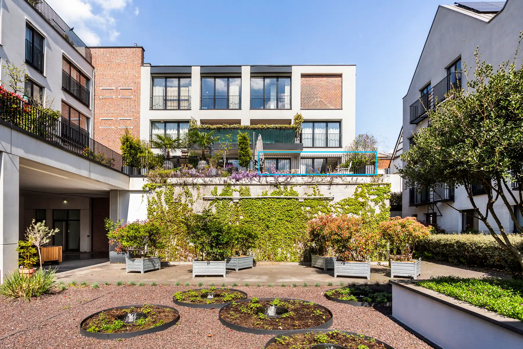 Lichtrijke loft met ruim terras, nabij het Eilandje foto 3