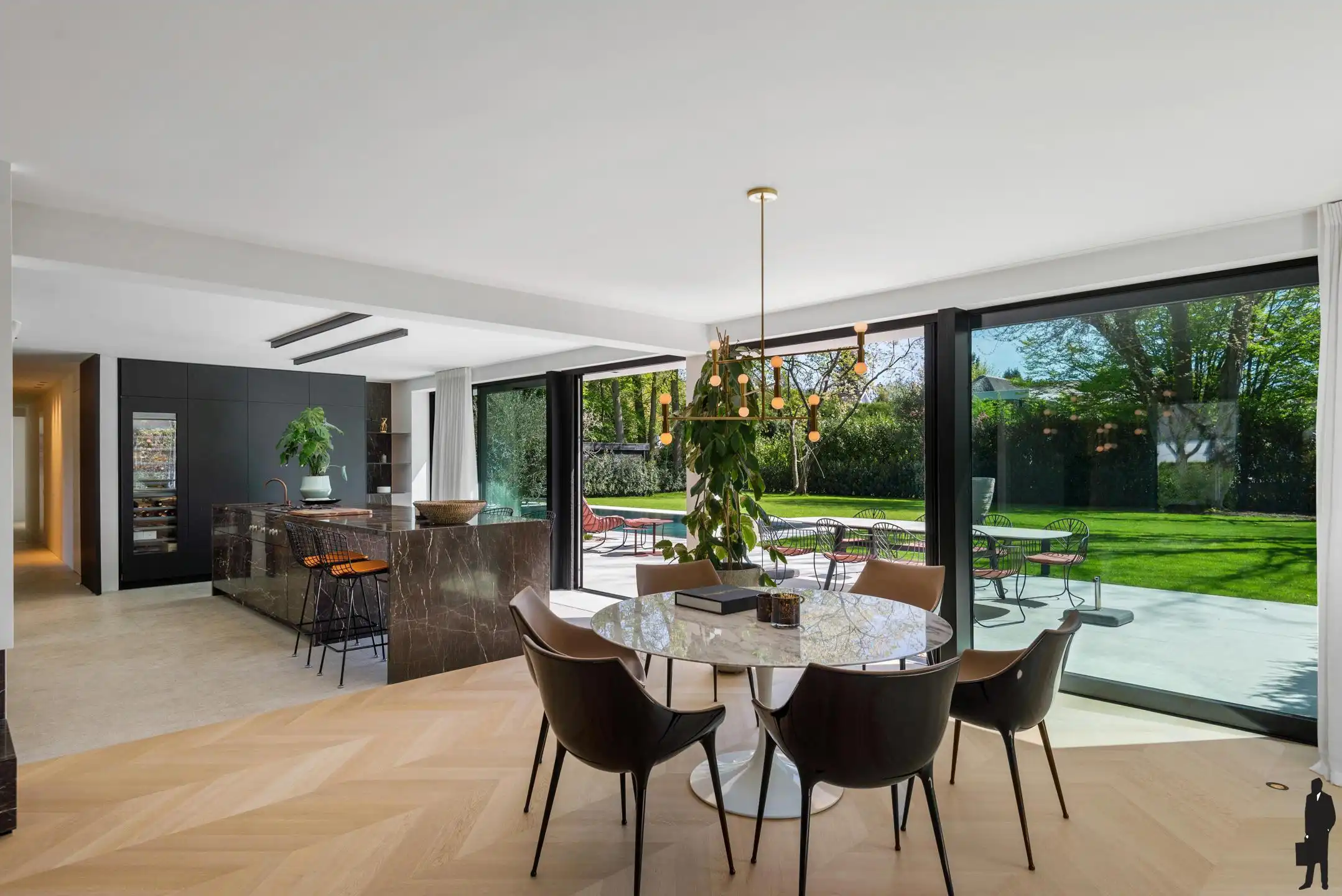 Exclusieve gerenoveerde designvilla op 2.000 m² te Schilde foto 6