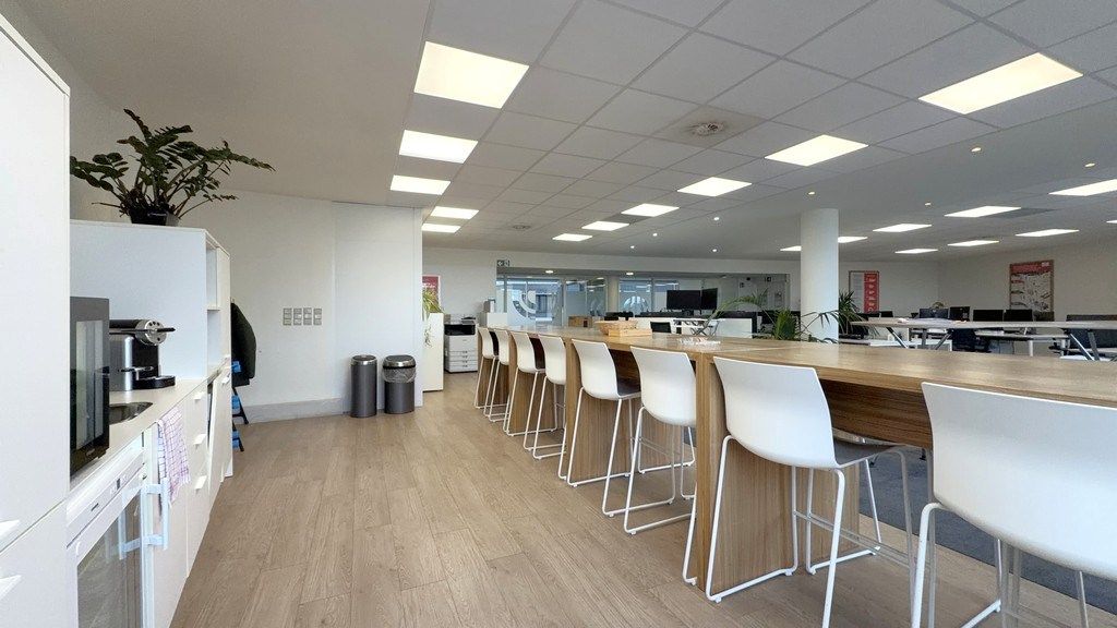 Knap ingericht kantoor te huur in Antwerp Gate I te Berchem foto 10