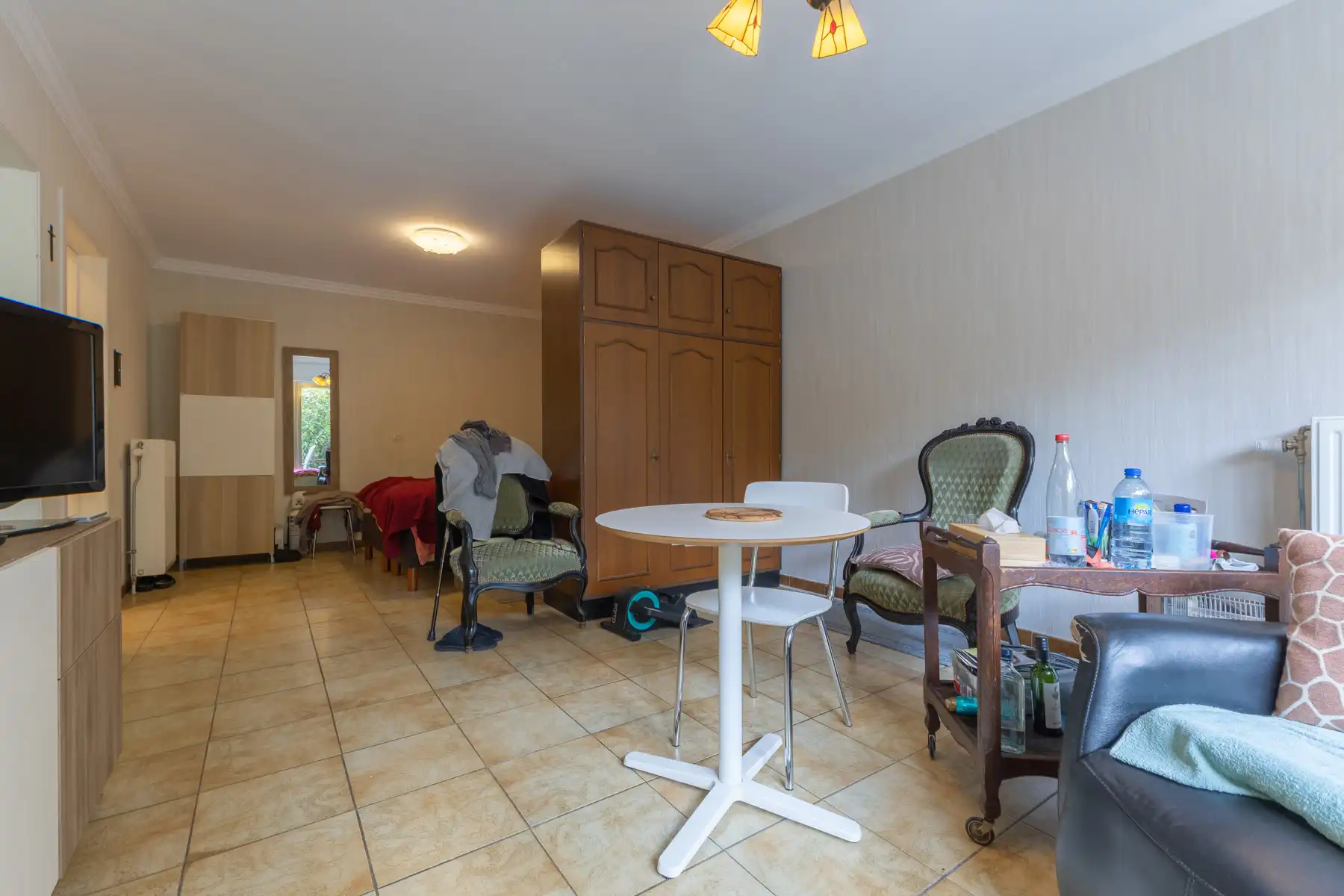 Zeer ruime woning met 5 slaapkamers, garage en tuin foto 14
