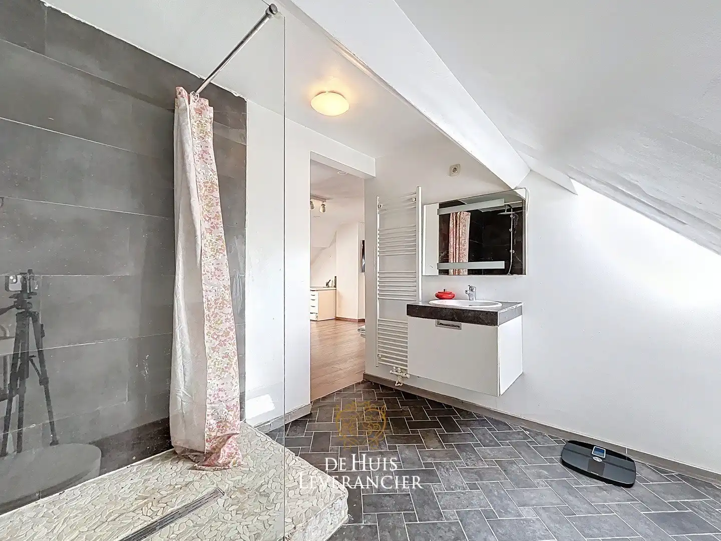 IN OPTIE - Instapklare woning met drie slaapkamers en twee badkamers foto 29