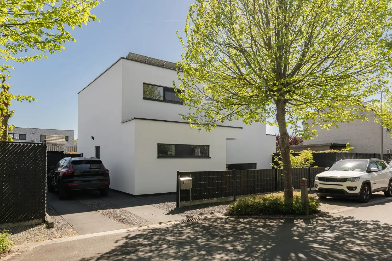 Prachtige moderne villa met hoogwaardige afwerking op rustige locatie in Hechtel-Eksel foto {{pictureIndex}}