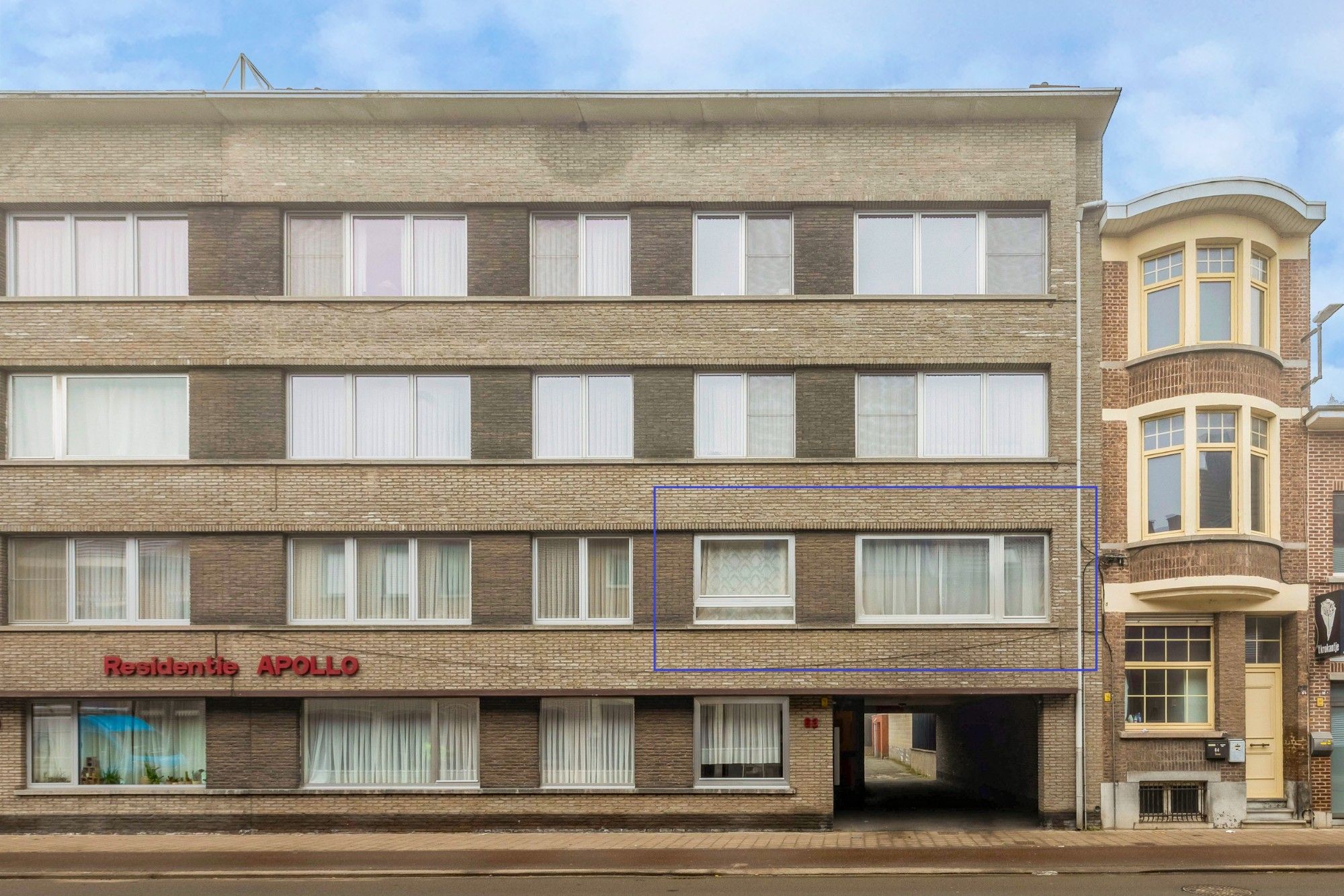 Appartement met 2 slaapkamers, terras én garage op wandelafstand van centrum foto {{pictureIndex}}