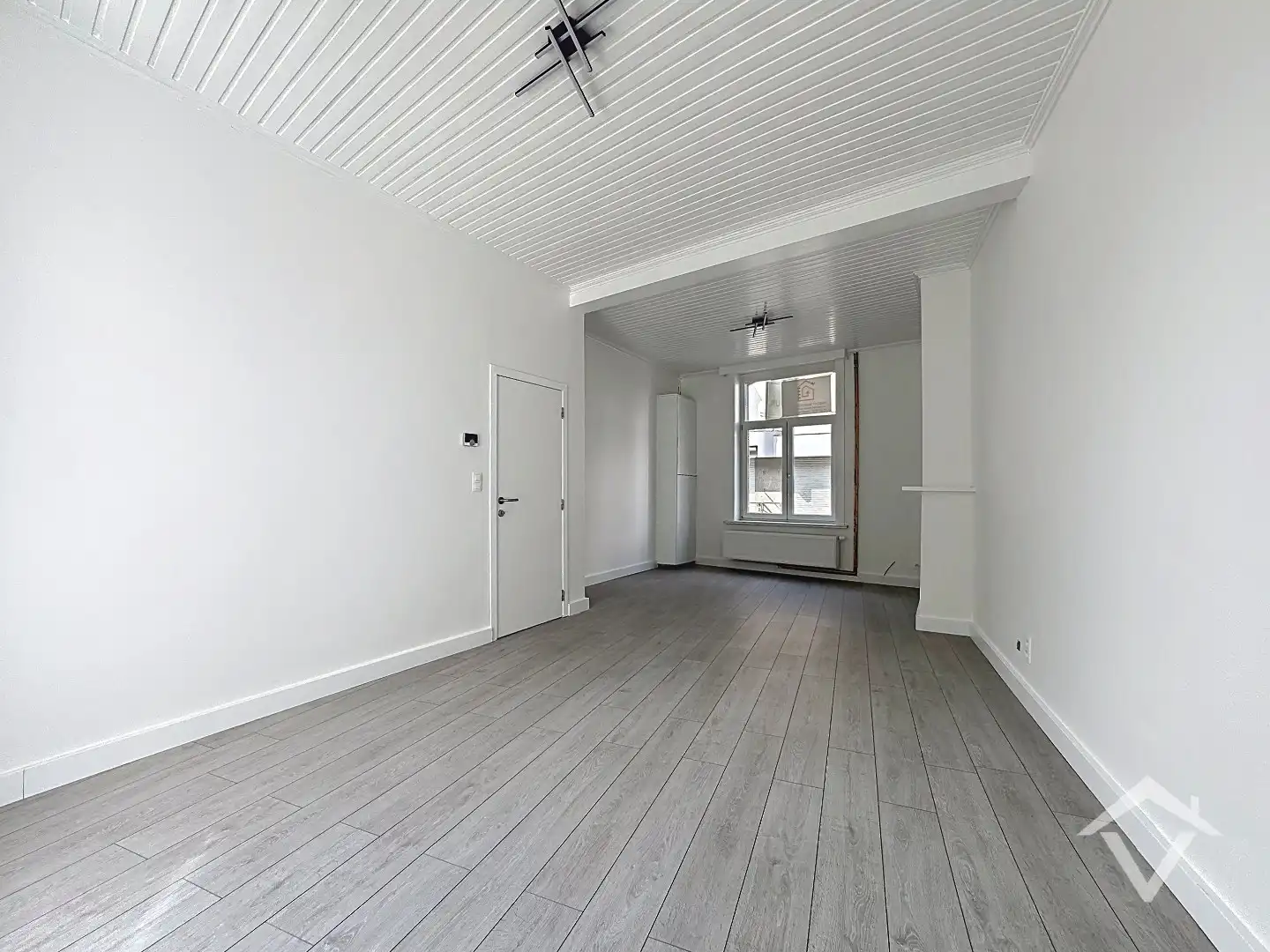 Instapklare woning met 3 slaapkamers en tuin te Gistel  foto 3