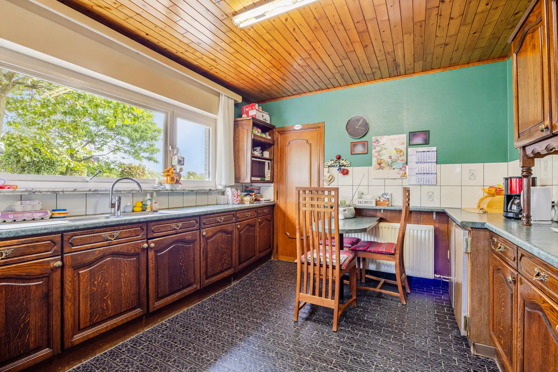 WONING MET 9 KAMERS en 9 BADKAMERS foto 9