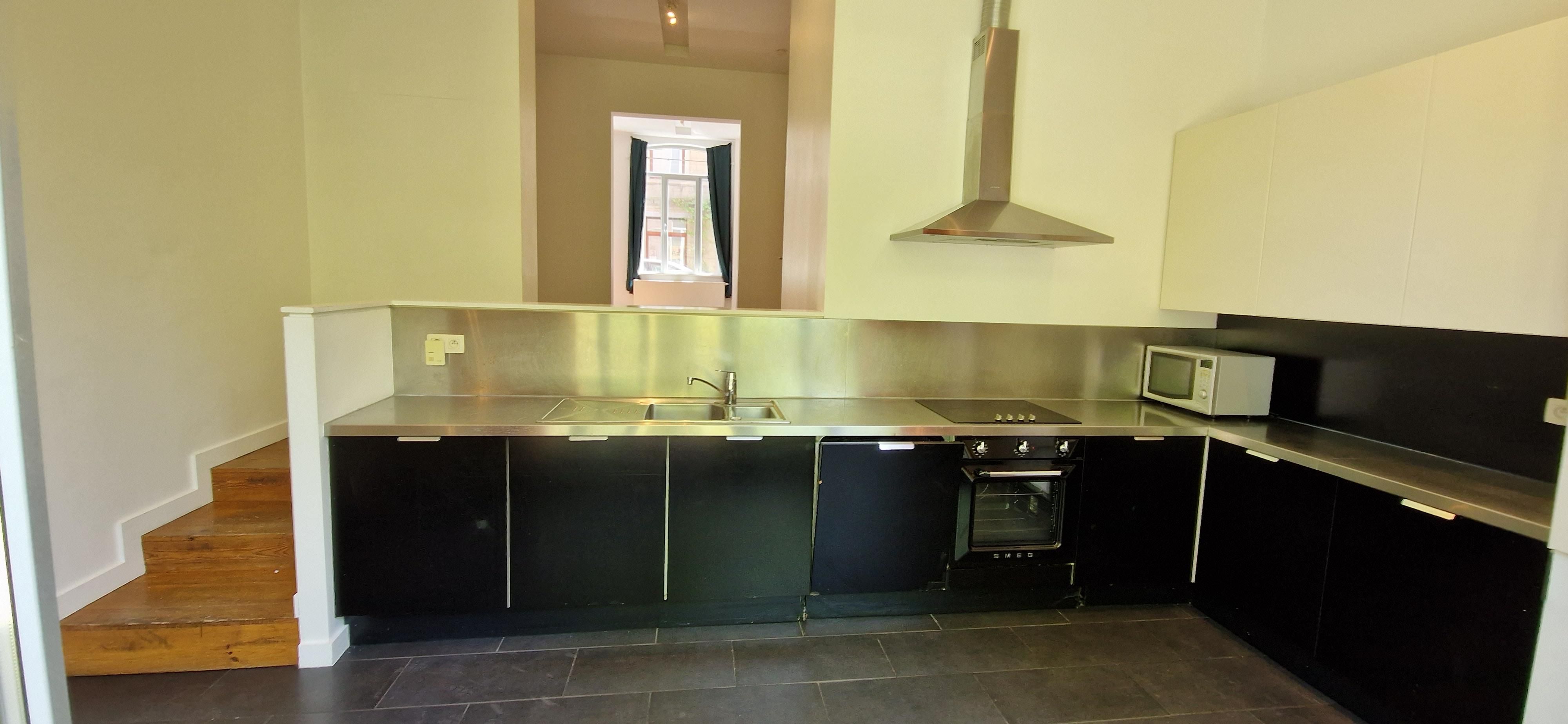 Karaktervolle HERENWONING met mooie leefruimten, 4 slaapkamers en een rustgevende tuin  op 1 are 70 ca.   foto 17