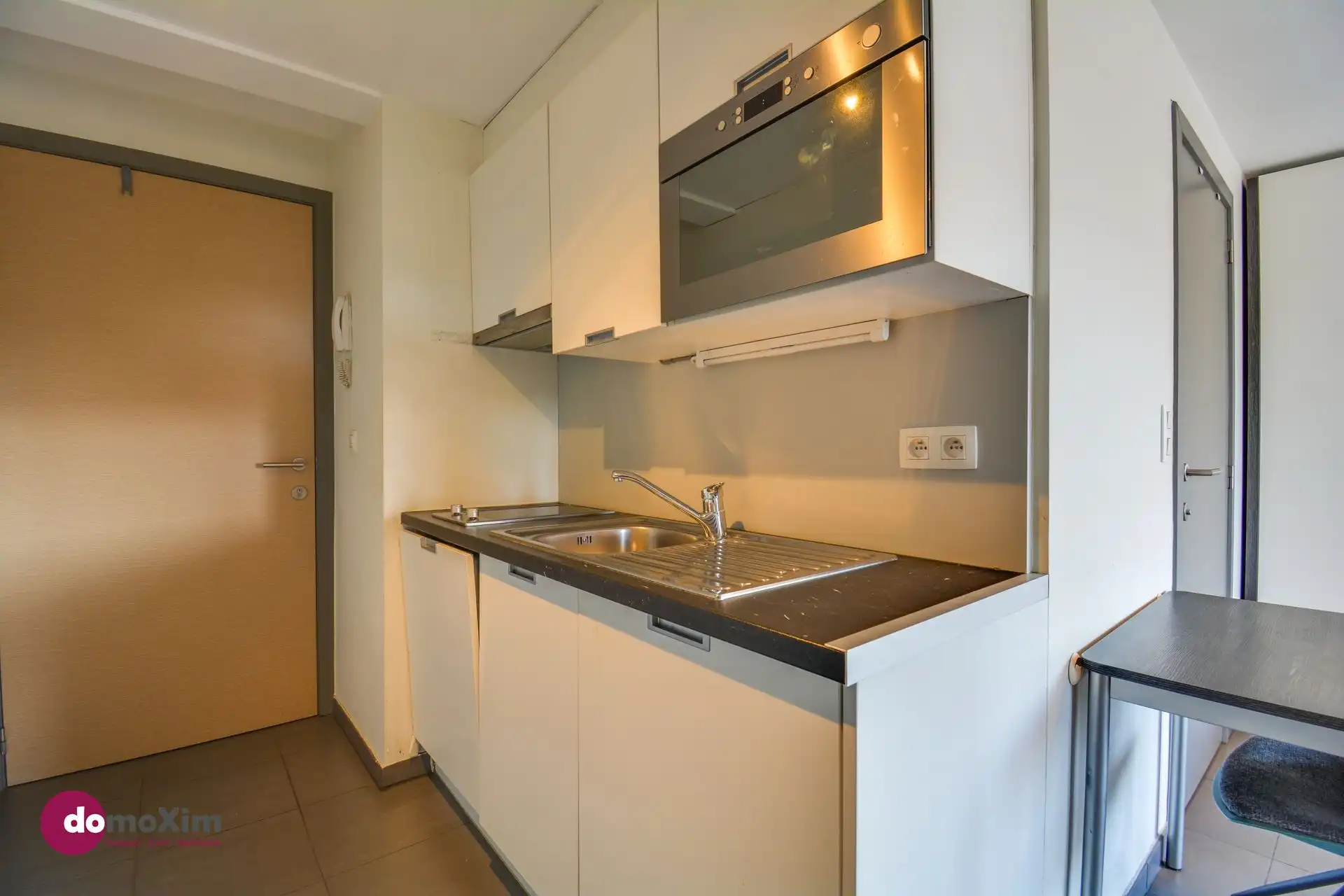 Moderne gemeubelde studio, geschikt voor één persoon, in het centrum van Leuven  foto 3