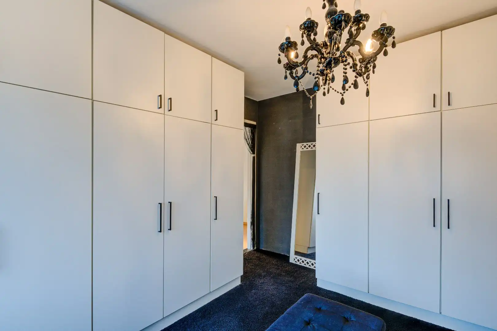 Half open woning in Schilde met zonnige tuin op het zuidwesten, terras en 4 slaapkamers, 1 badkamer en 4 parkeerplaatsen foto 15