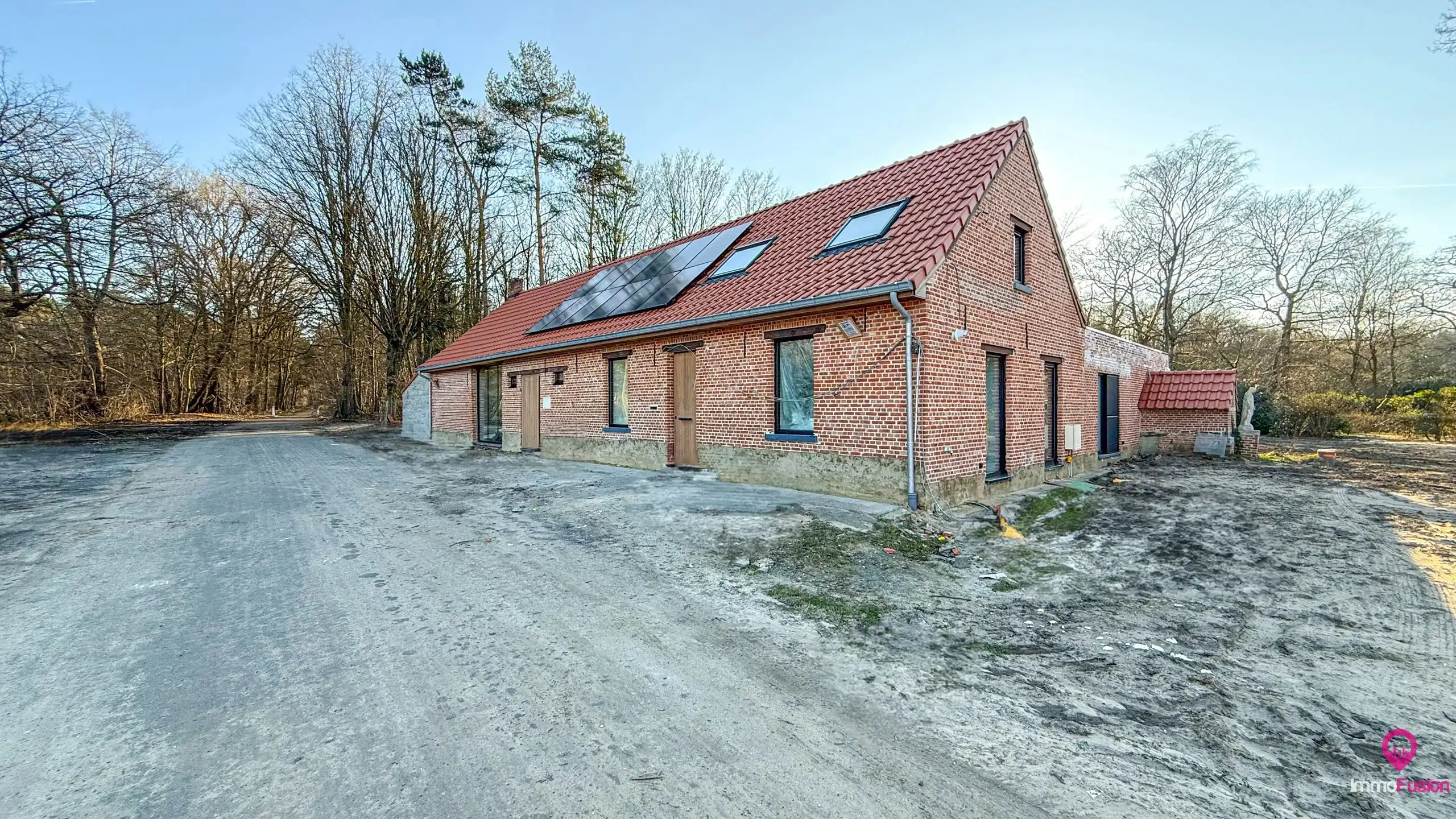 Multifunctioneel horecapand op een perceel van 1.9 hectare! foto 64