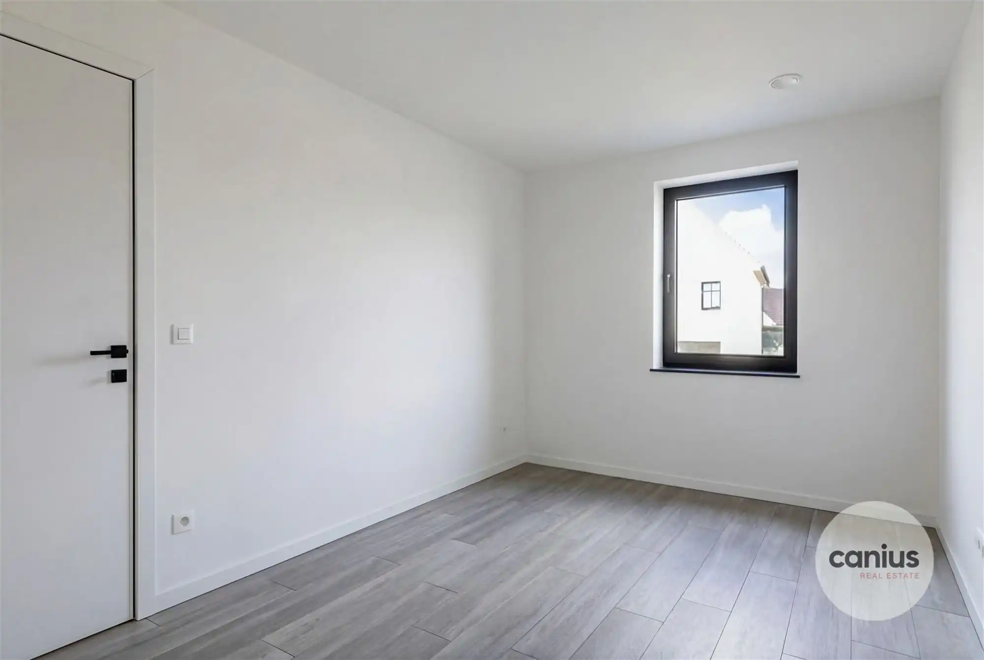 Moderne woning met 3 Slaapkamers in rustige buurt foto 8