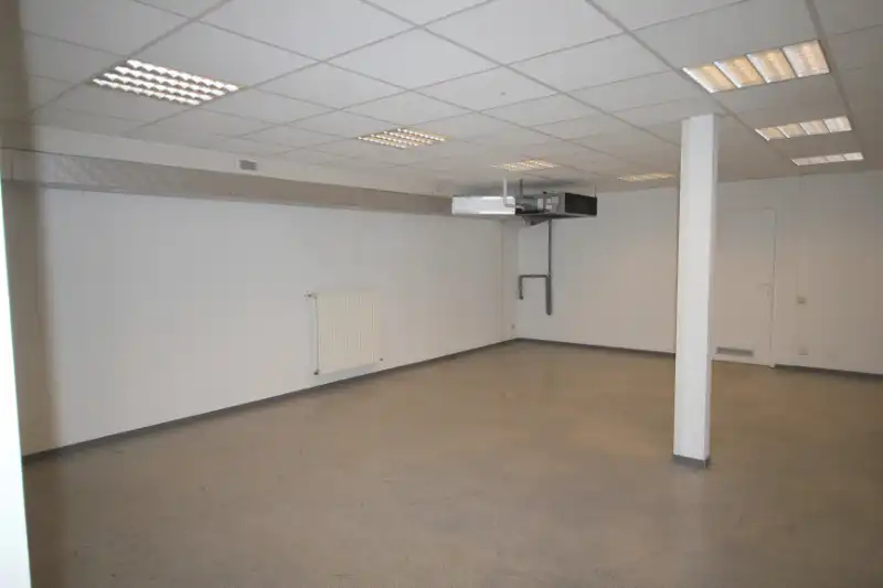 Kantoorruimte op de Markt van Deinze foto 10