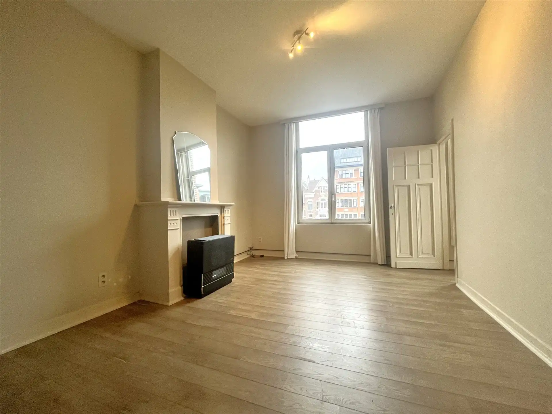 Rustig gelegen 1 slaapkamer appartement in residentiële wijk! foto 3