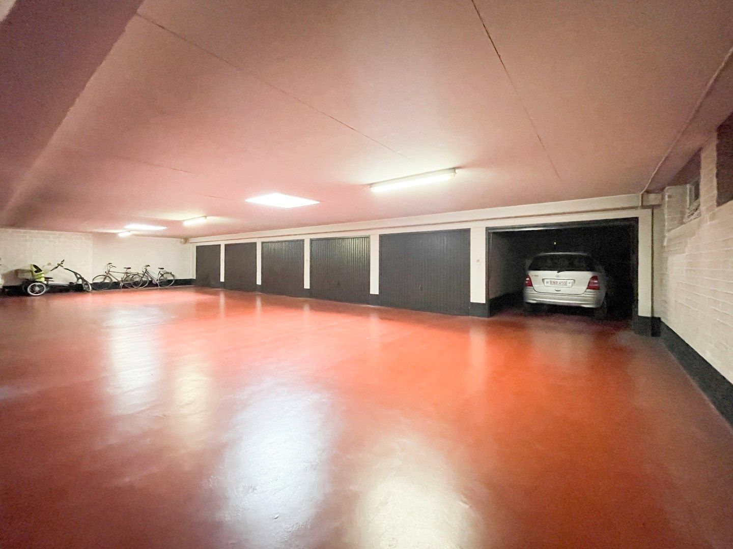 Aangenaam appartement gelegen  wandelafstand van de Zeedijk en de Dumortierlaan. garage te koop foto 16