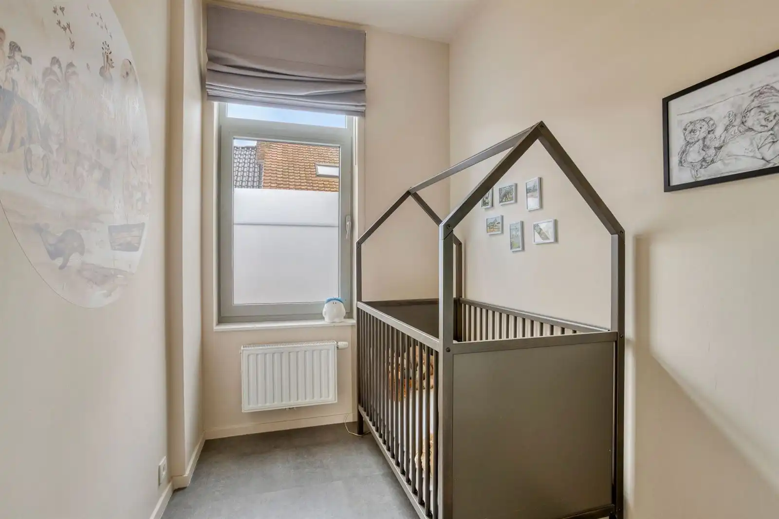 Instapklare en gerenoveerde woning met 3 slaapkamers, bureau en gezellige tuin in Halle foto 18