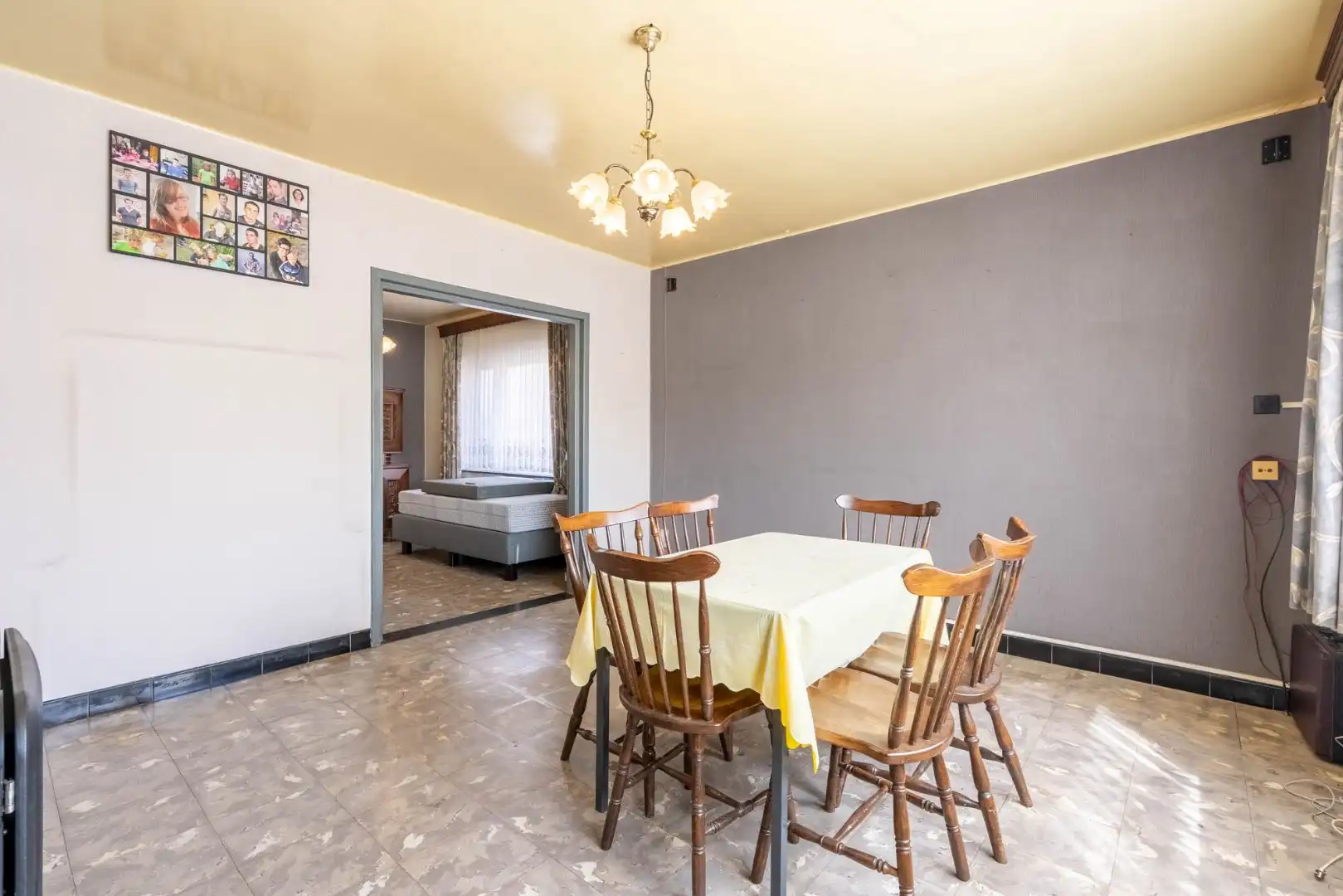 Charmante, te renoveren woning op een perceel van 9a14ca met ruime garage in achtertuin!  foto 11